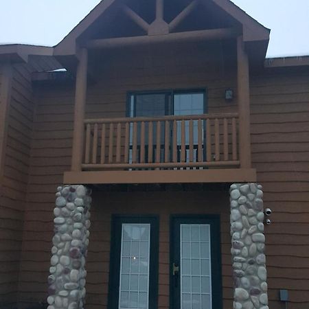 2Br Rustic Villa Utica Экстерьер фото