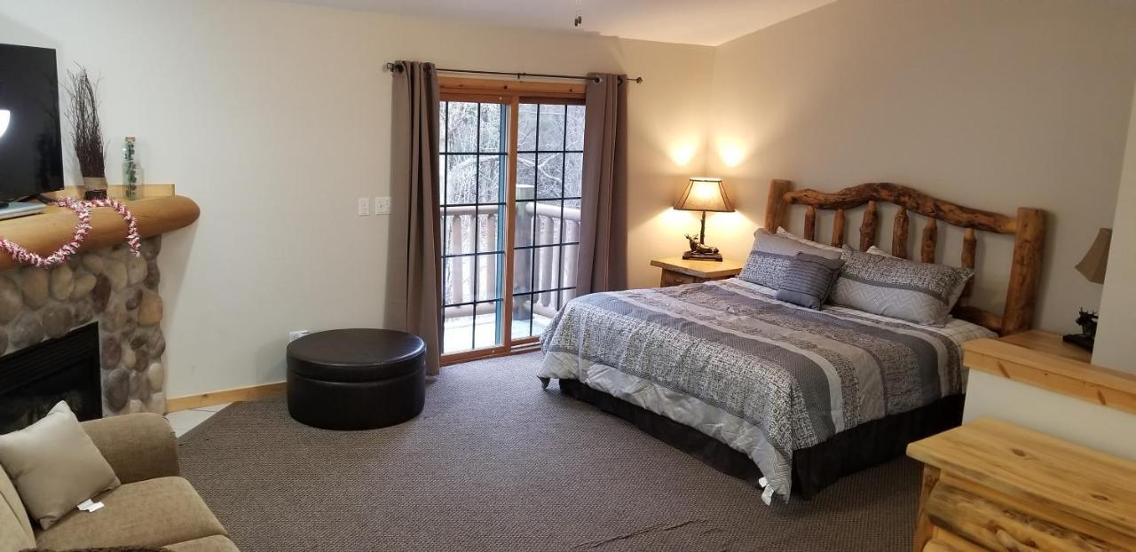 2Br Rustic Villa Utica Экстерьер фото